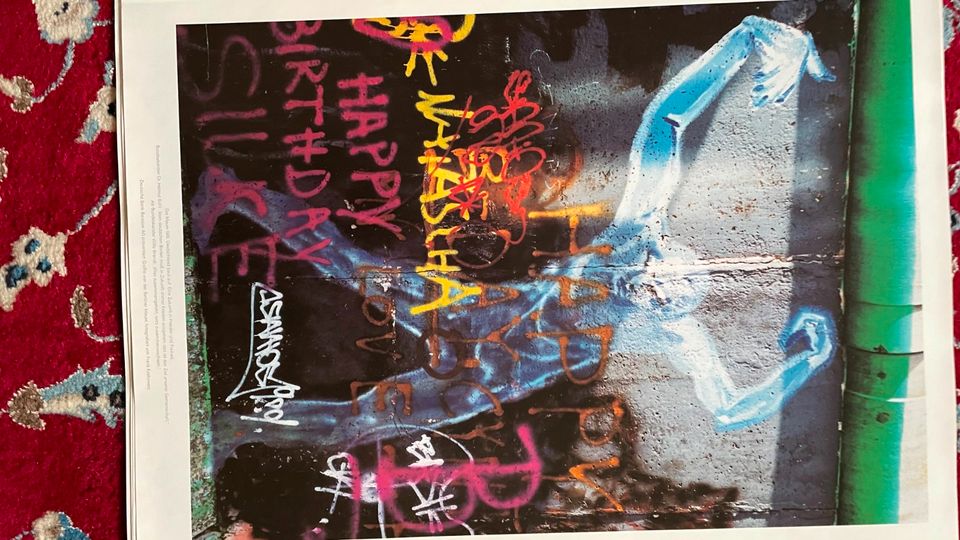 Drucke Graffities an der Berliner Mauer von 1989 in Korntal-Münchingen