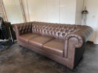 Chesterfield Couch Hochwertiges Kunstleder Hessen - Wiesbaden Vorschau