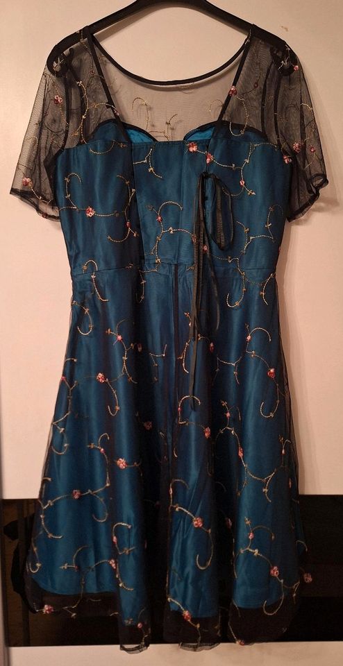 Cocktailkleid blau petrol Spitze Blumen XXL Abendkleid in Bottrop