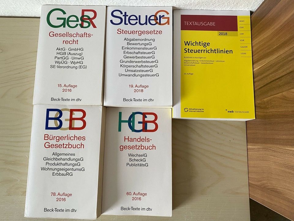 Gesetzesbücher HGB BGB EStG Studium Uni Jura BWL in Werther (Westfalen)