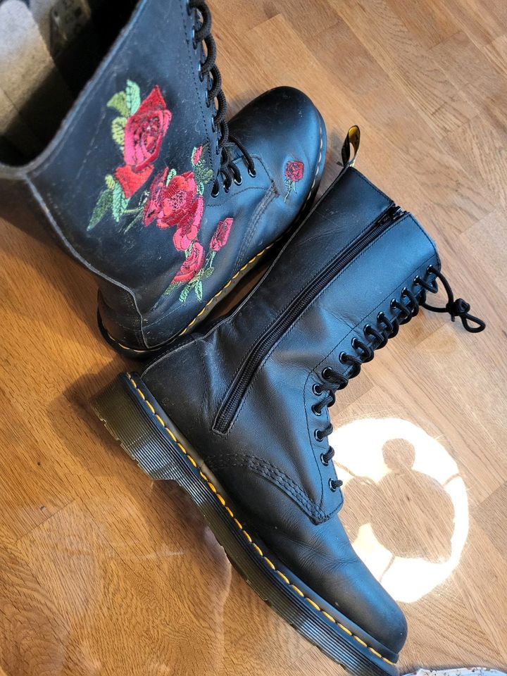 Dr. Martens Stiefel Vonda echtleder wie neu in Höfen