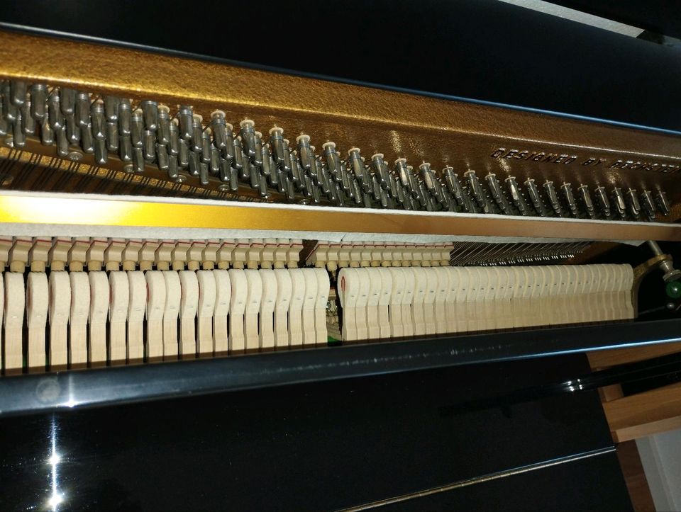 Zimmermann Klavier aus der Bechstein Gruppe (Made in Germany) in Naurath (Eifel)