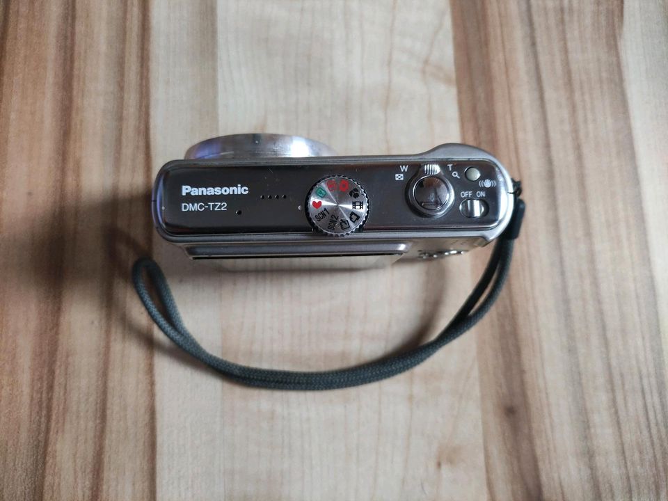 Panasonic digital Kamera DMC-TZ2 LUMIX Leica mega ois in Lübbecke 
