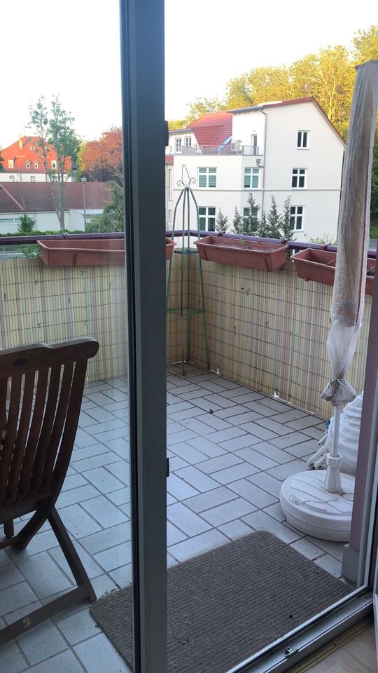 2 Raum Wohnung mit Balkon, Stellplatz, EBK und Keller in Apolda