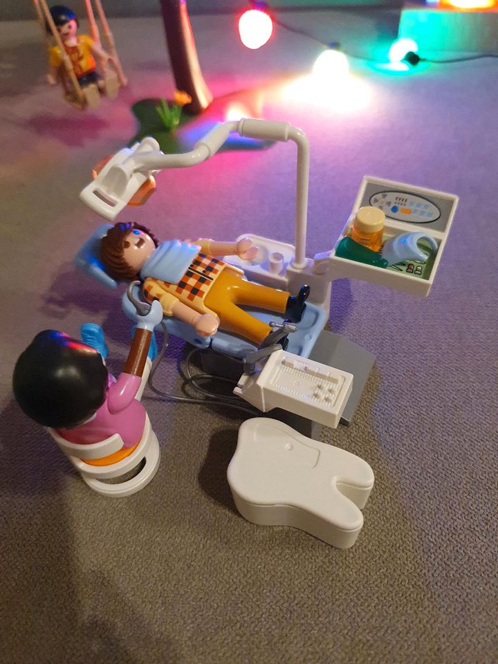 Playmobil Zubehör Konvolut Zahnarzt, Einweihungsparty, Hasenstall in Frankfurt am Main