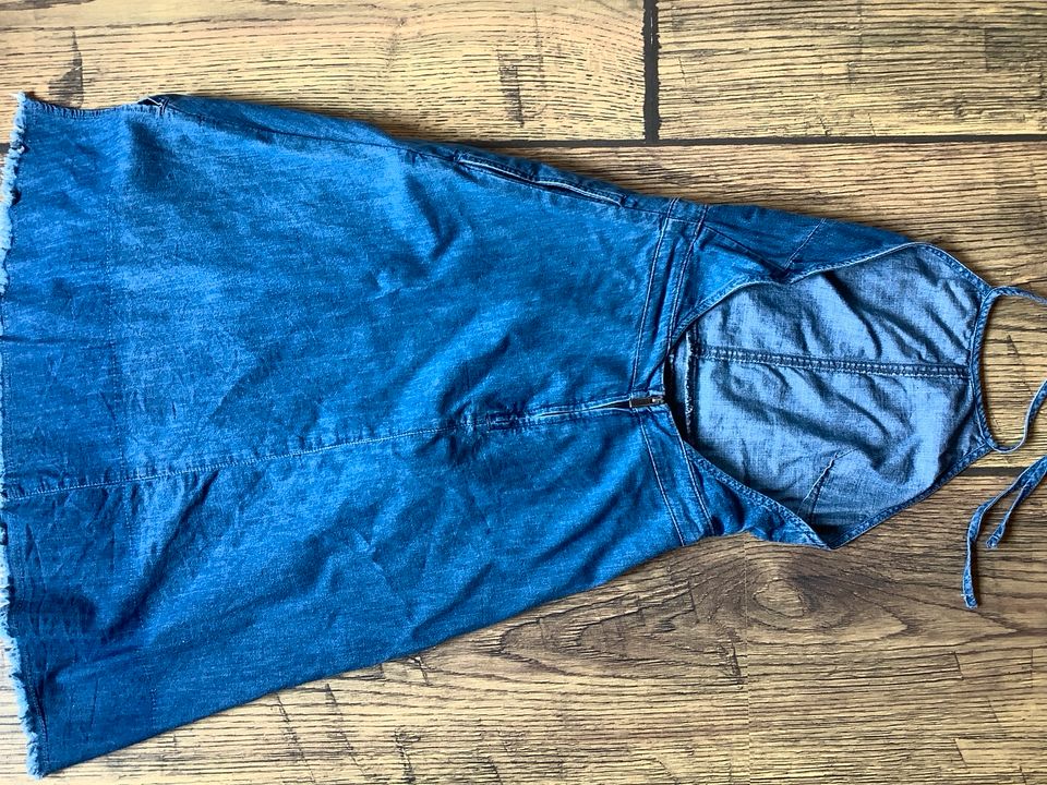 Rückenfrei ZARA Jeanskleid XS 34 36 Jeans Neckholder Sommerkleid in Simmern