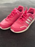 Adidas Sneakers 37 1/3 Hessen - Oberursel (Taunus) Vorschau