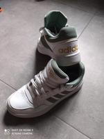 Damen Adidas Hoops grün weiß gold 40 Top Zustand Sachsen - Marienberg Vorschau