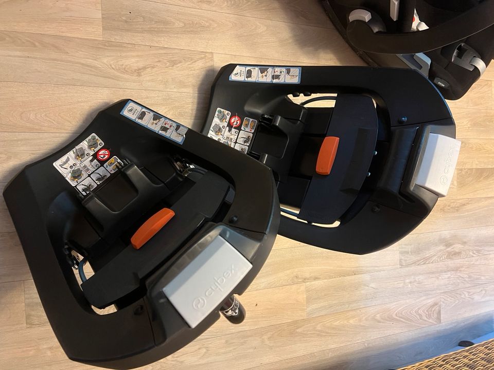 Cybex Babyschale / Kindersitz inkl. 2 Isofixstationen in Schonungen