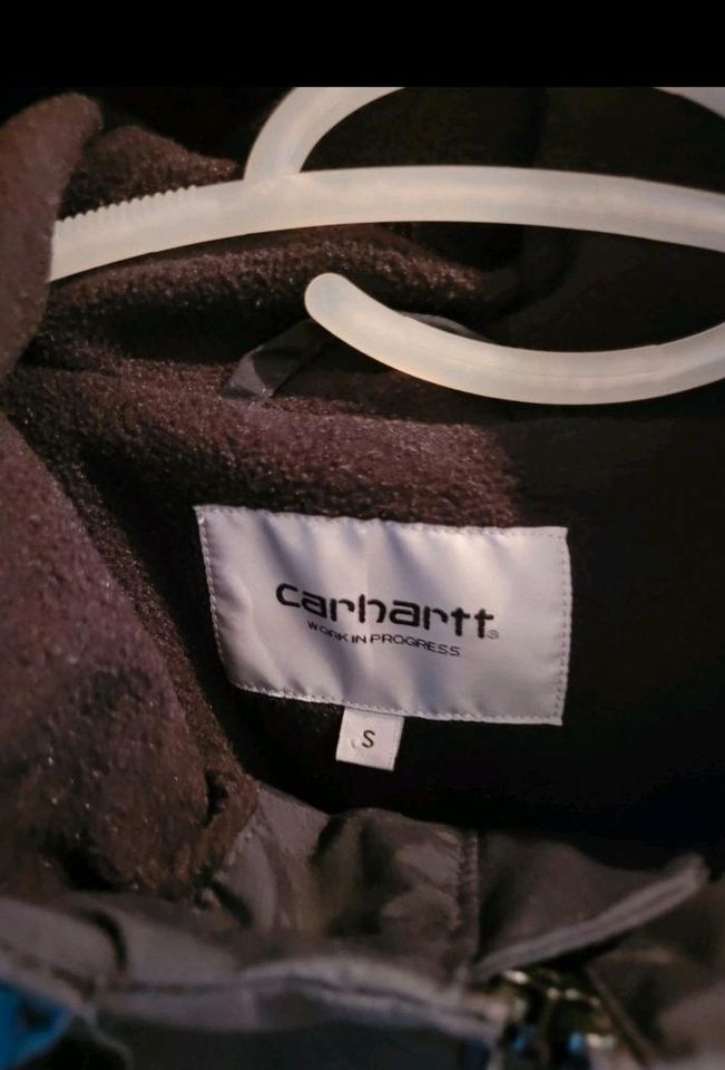 Jacke Carhartt Gr. S in Kulmbach