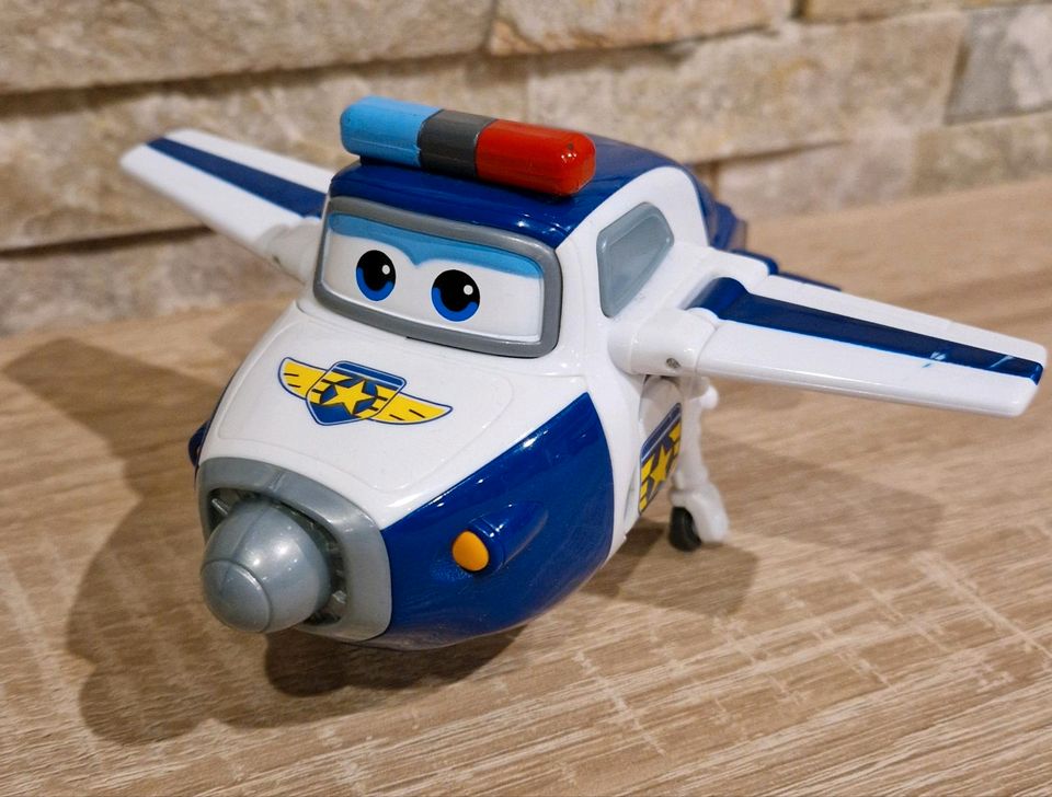 Super Wings Paul und Jet Flugzeuge Transformer 12 cm in Gusterath