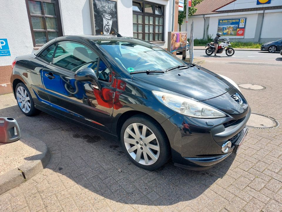 Peugeot 207cc cabrio Neue TÜV 05.2026 in Bremen
