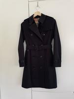 Burberry Damen Trenchcoat Kensington UK8 36 schwarz NEU Hessen - Fürth Vorschau