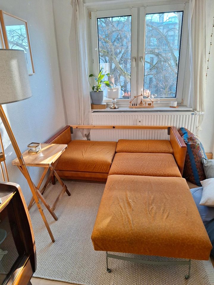 Gemütliches Sofa / Couch zum Ausklappen in Leipzig