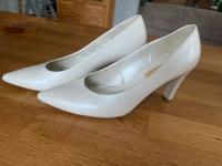 Gabor Pumps Gr.  7 1/2  weiß Creme Niedersachsen - Gronau (Leine) Vorschau