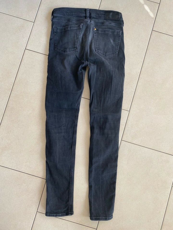 Jeans Gr. 28, H&M in Pruchten