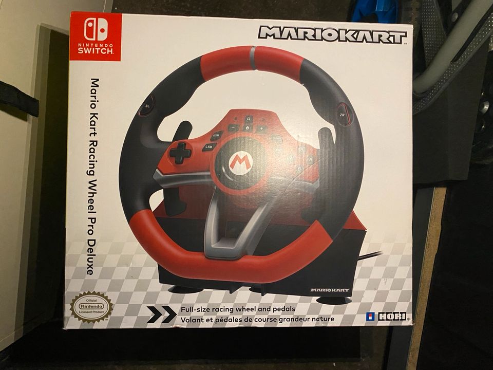 Mario Kart Racing Wheel Pro Deluxe in München