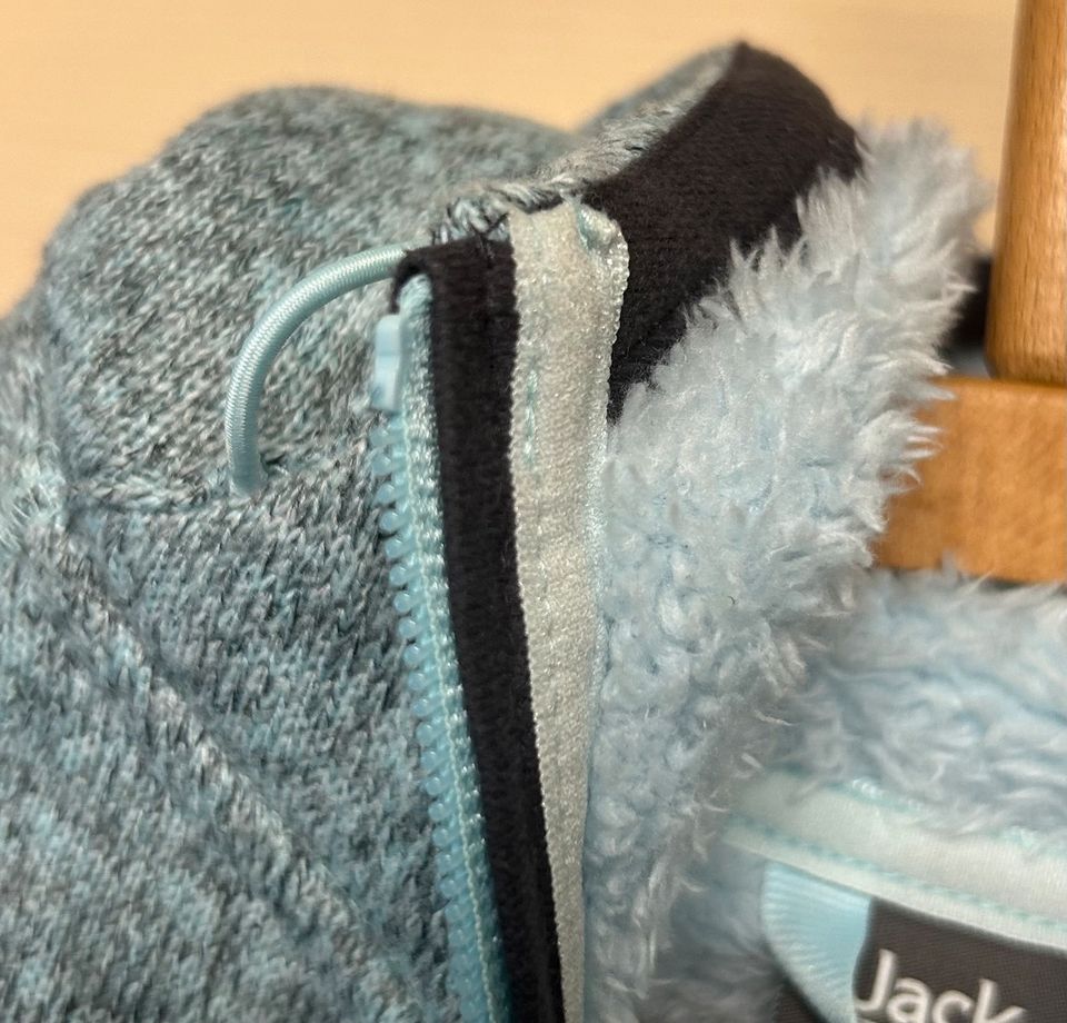 Strickjacke Jack Wolfsin neuwertig Nanuk 200 Größe 34 in Moers