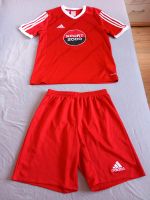 Sportsachen Trikot und Shorts Adidas Größe 164 Mecklenburg-Vorpommern - Ueckermuende Vorschau