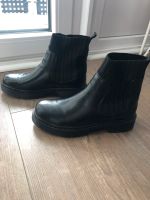 Chelsea Boots Schwarz Gr. 39 Nordrhein-Westfalen - Remscheid Vorschau