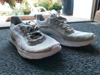Puma Sportschuhe Turnschuhe Laufschuhe Bayern - Bernhardswald Vorschau
