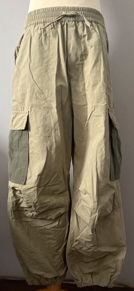 ZARA Cargohose Hose *Gr.140* Khaki/Oliv *wie Neu* in Walsrode