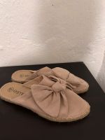 Esmara Damen 39 Slipper Pantoffeln Pantoletten schleife Baden-Württemberg - Fellbach Vorschau