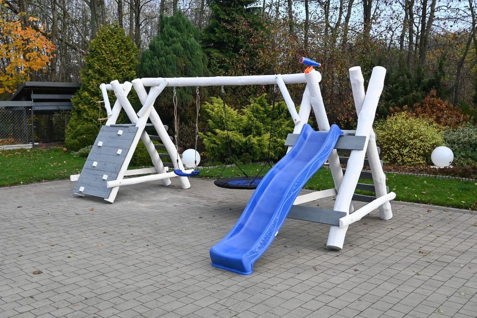 OSKAR III Spielturm Klettergerüst Kletterturm Schaukel Rutsche in Hagen