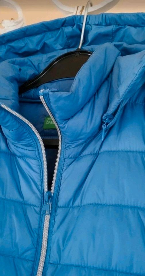 Leichte Steppjacke von Benetton XS 32/34 sehr guter Zustand in Karlsruhe