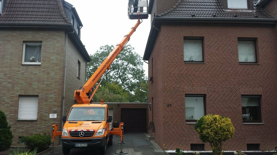 Arbeitsbühne Hubsteiger mieten Korschenbroich Jüchen Erkelenz in Mönchengladbach