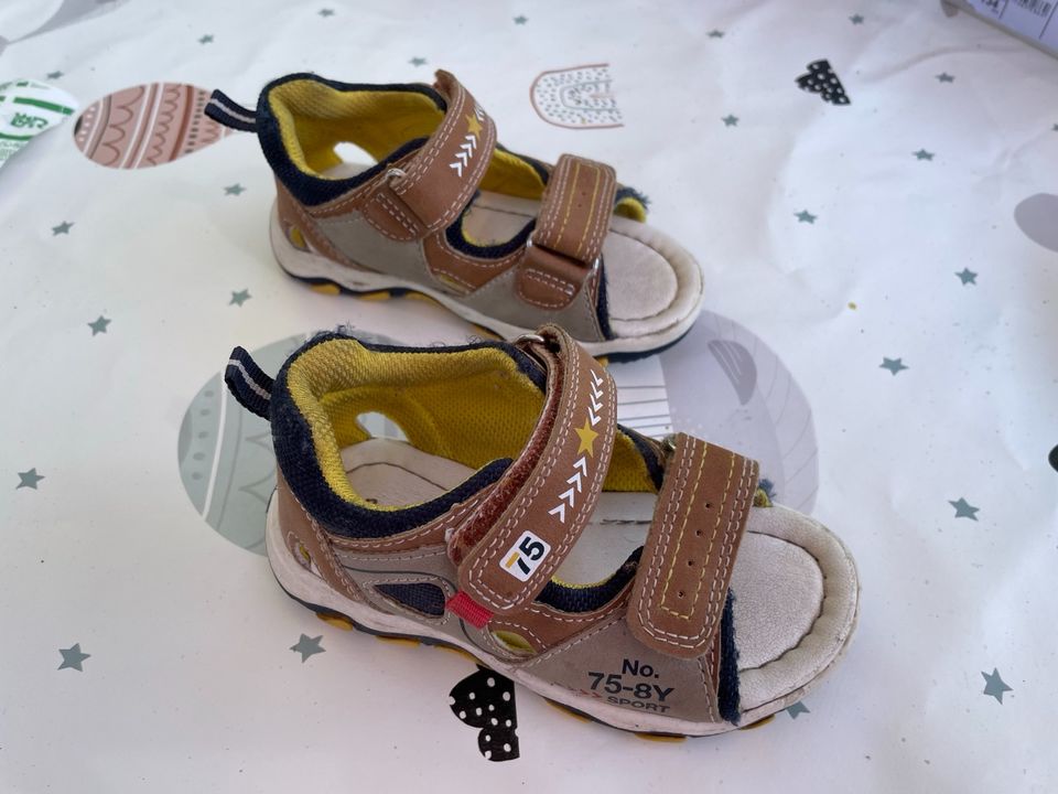 Bobbi Shoes Kinderschuhe Sandalen Größe 23 in Hamburg