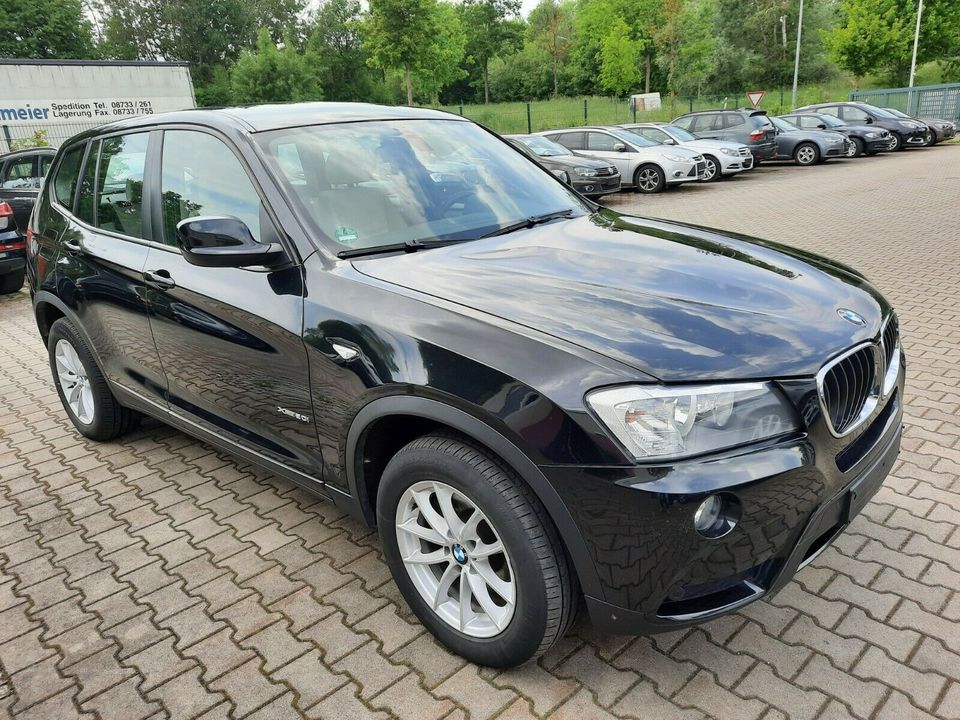 BMW Baureihe X3 xDrive20i in Siegenburg