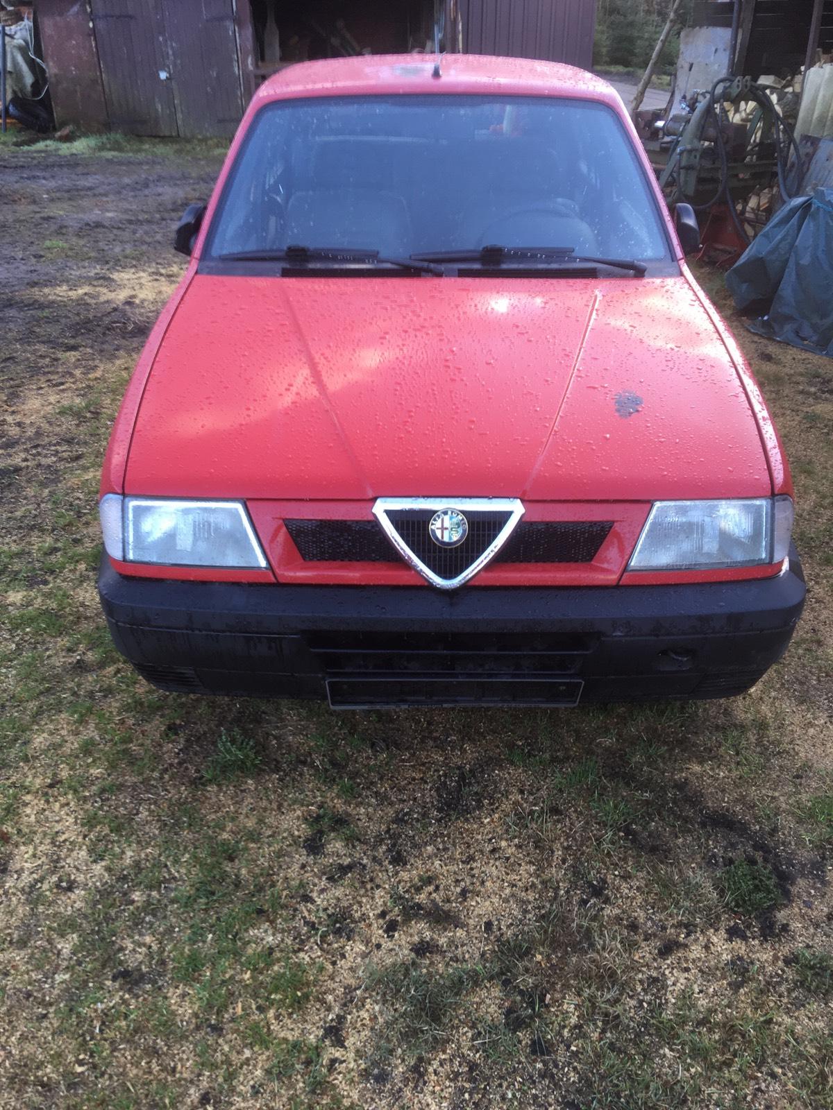 Abbildung des Autos Alfa Romeo 33 1.4 IE