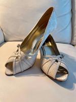 ARIANE ⭐️ schicke Damen Schuhe Pumps High Heels 40 Peeptoe creme Berlin - Schöneberg Vorschau