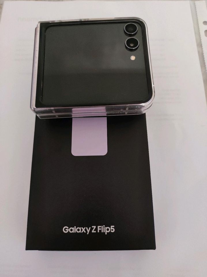 Samsung Galaxy Z Flip 5 in Rostock