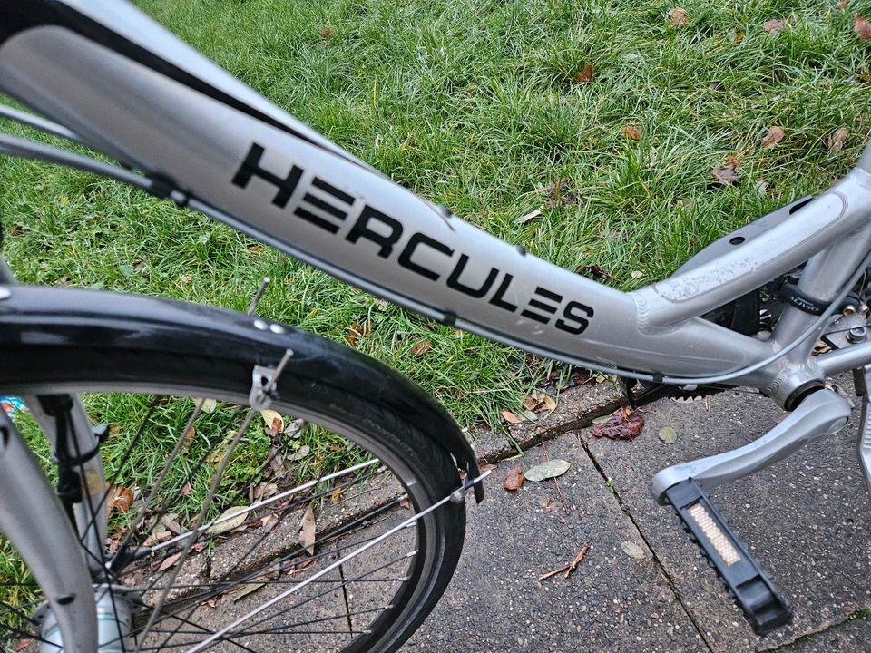 Hercules Cabrero Light Trekkingrad R.H.53cm in Berlin