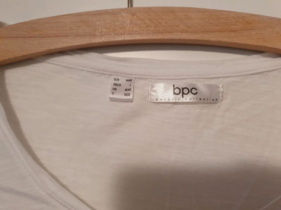 T-Shirt, weiß mit Stern, Größe L 44/46 in Massing