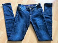 Desigual Skinny dunkelblau Jeanshose Gr. 28 wie neu Kreis Pinneberg - Halstenbek Vorschau