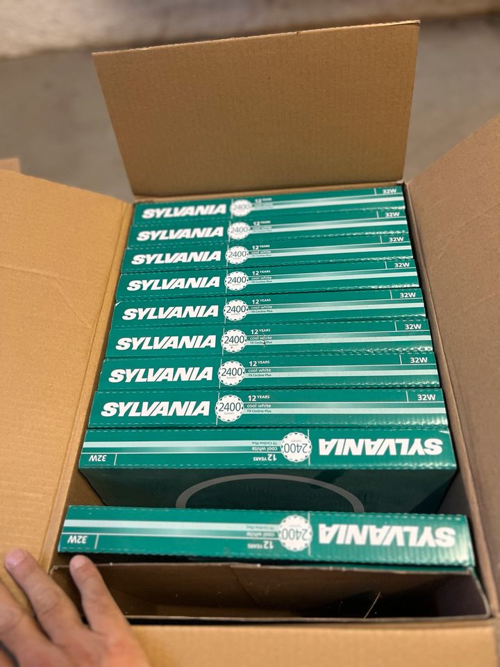 10x Sylvania Leuchtstofflampe T9 Circline Plus 32 Watt 840/4000K in München