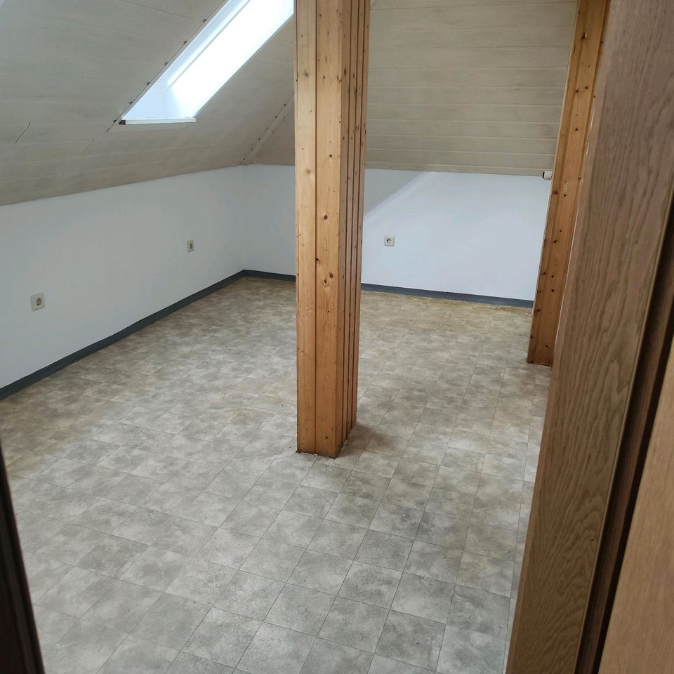2 Raum Wohnung in Schleusingen zu vermieten in Schleusingen