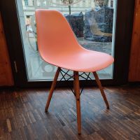 8 Stühle modern in rosa pastell Ton von Cult Furniture Dresden - Gruna Vorschau