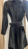 Damen (WIE NEU) schwarze lange Lederjacke-Kleid mit Gürtel Gr.M Nordrhein-Westfalen - Lengerich Vorschau