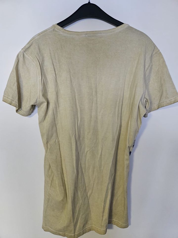 Cipo and Baxx T-Shirt Größe L beige in Roßwein