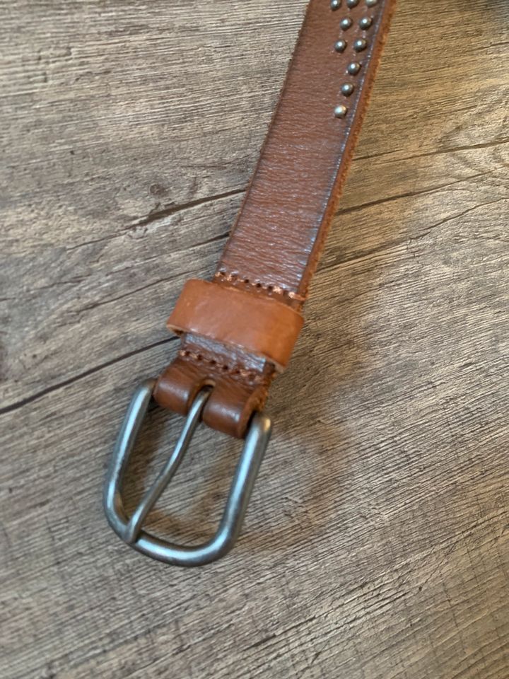 Damen Gürtel von Cowboysbelt braun mit Nieten 90 cm in Niedersachsen -  Stade | eBay Kleinanzeigen ist jetzt Kleinanzeigen