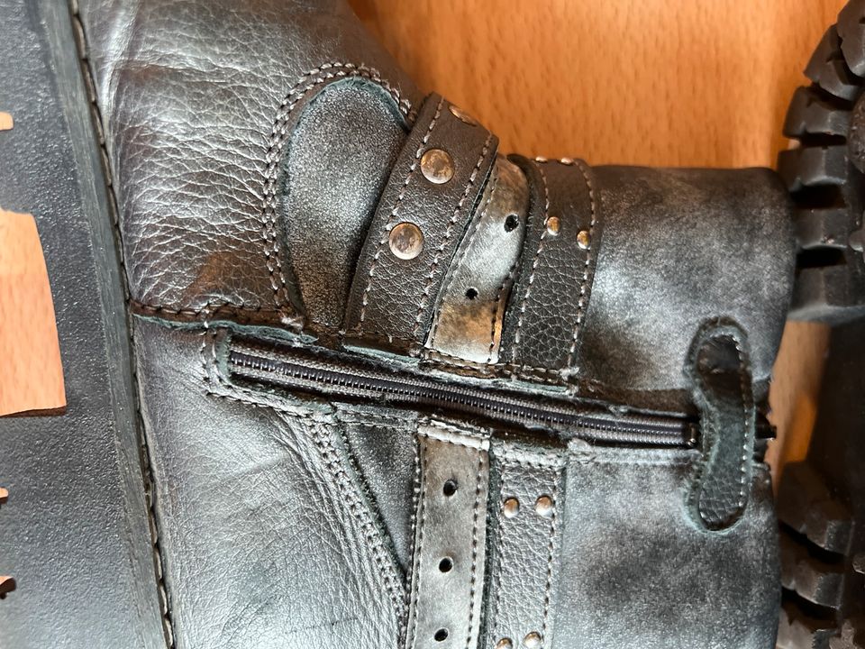 Primigi grau Stiefelette dünn gefüttert Leder Boots Gr 35 in Berlin