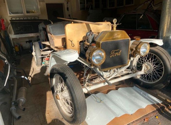 Ford Model T Speedster Roadster Racer Kotflügel Trittbretter Sitz in Freiburg im Breisgau