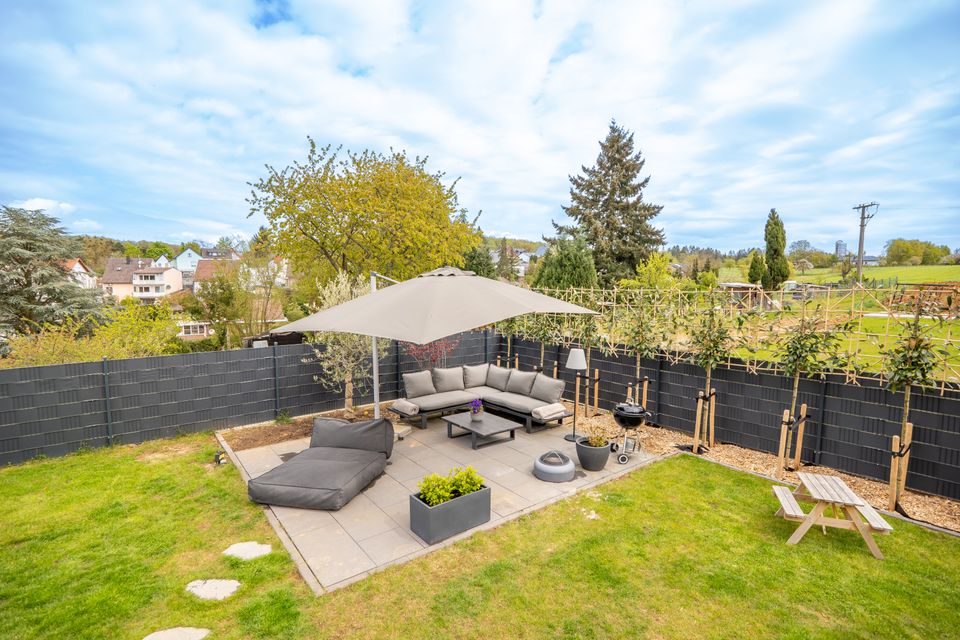 Ein Zuhause zum Verlieben: Modernes EFH mit großem Garten + POOL! KFW 55 in Weilburg