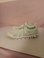 on Cloud sneaker Größe 42 Nordrhein-Westfalen - Oberhausen Vorschau