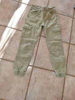 Kargojeans helles khaki Gr. 34/30 von Only neuwertig Sachsen - Riesa Vorschau