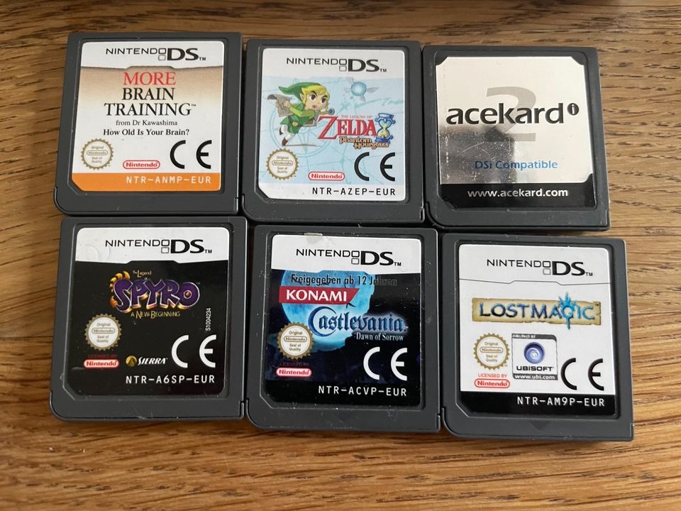 Nintendo Ds Bundle mit Spielen und einer Tasche in Rheine